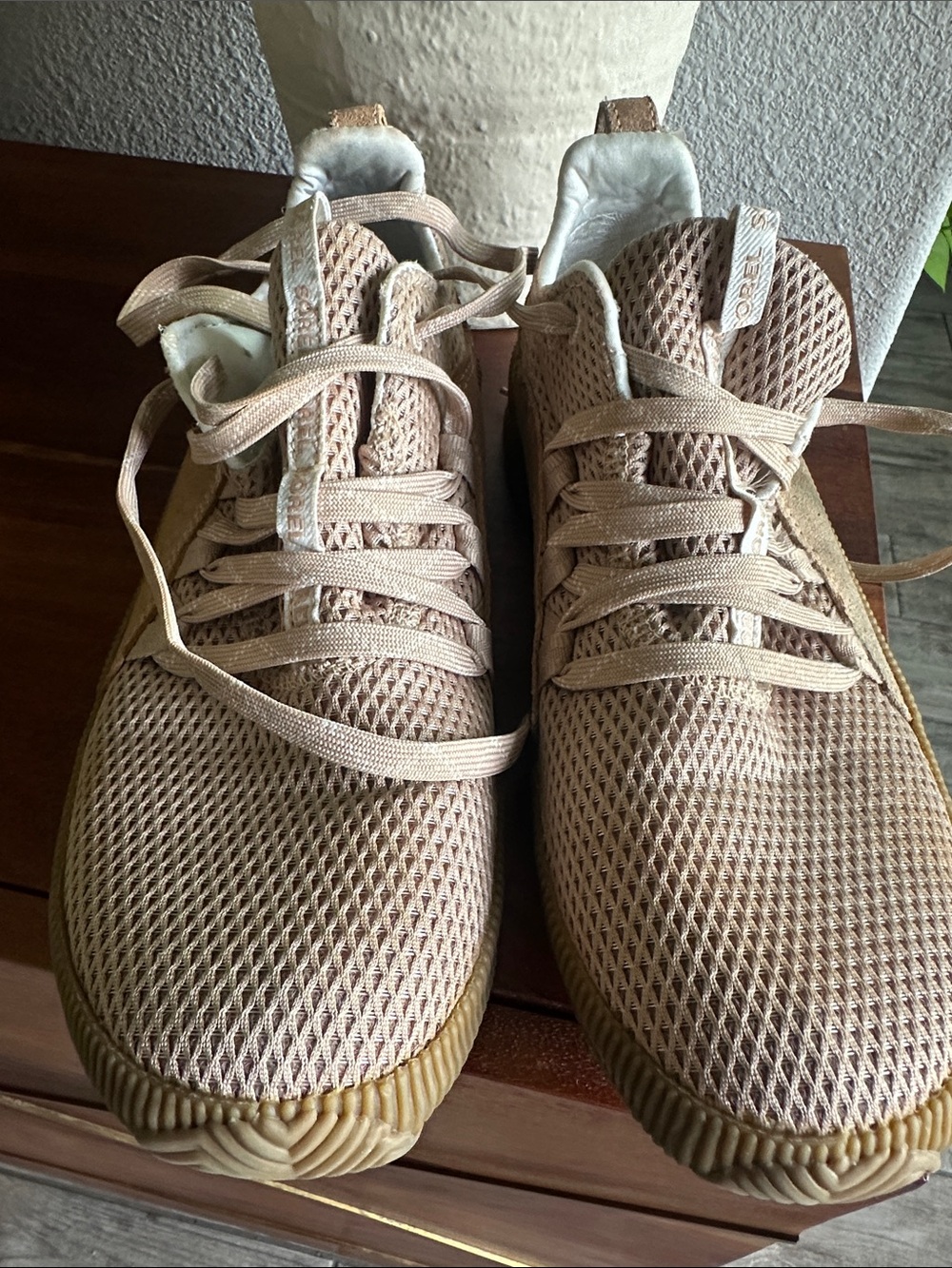 Sorel Women's Beige/Tan Mesh Sneakers